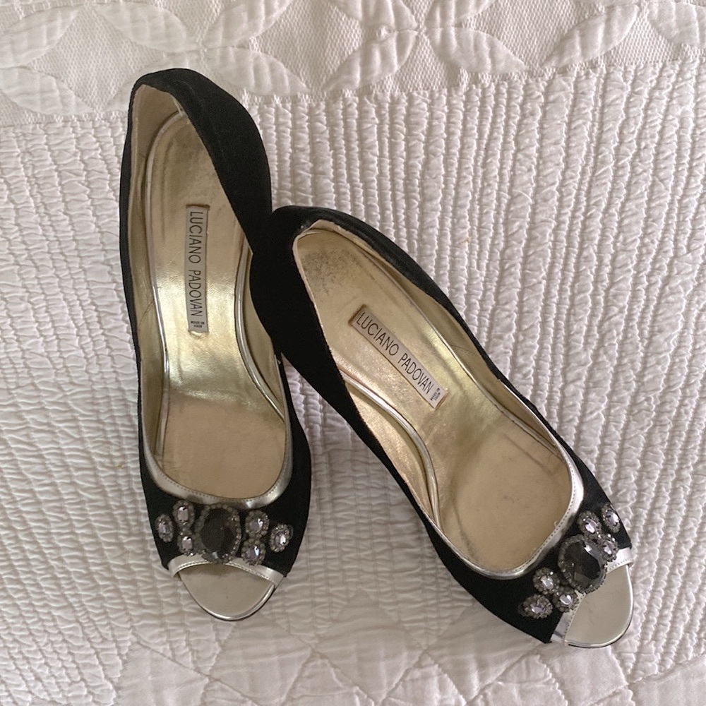 Luciano Padovan black velvet heels w rhinestone embellishments. Size 9